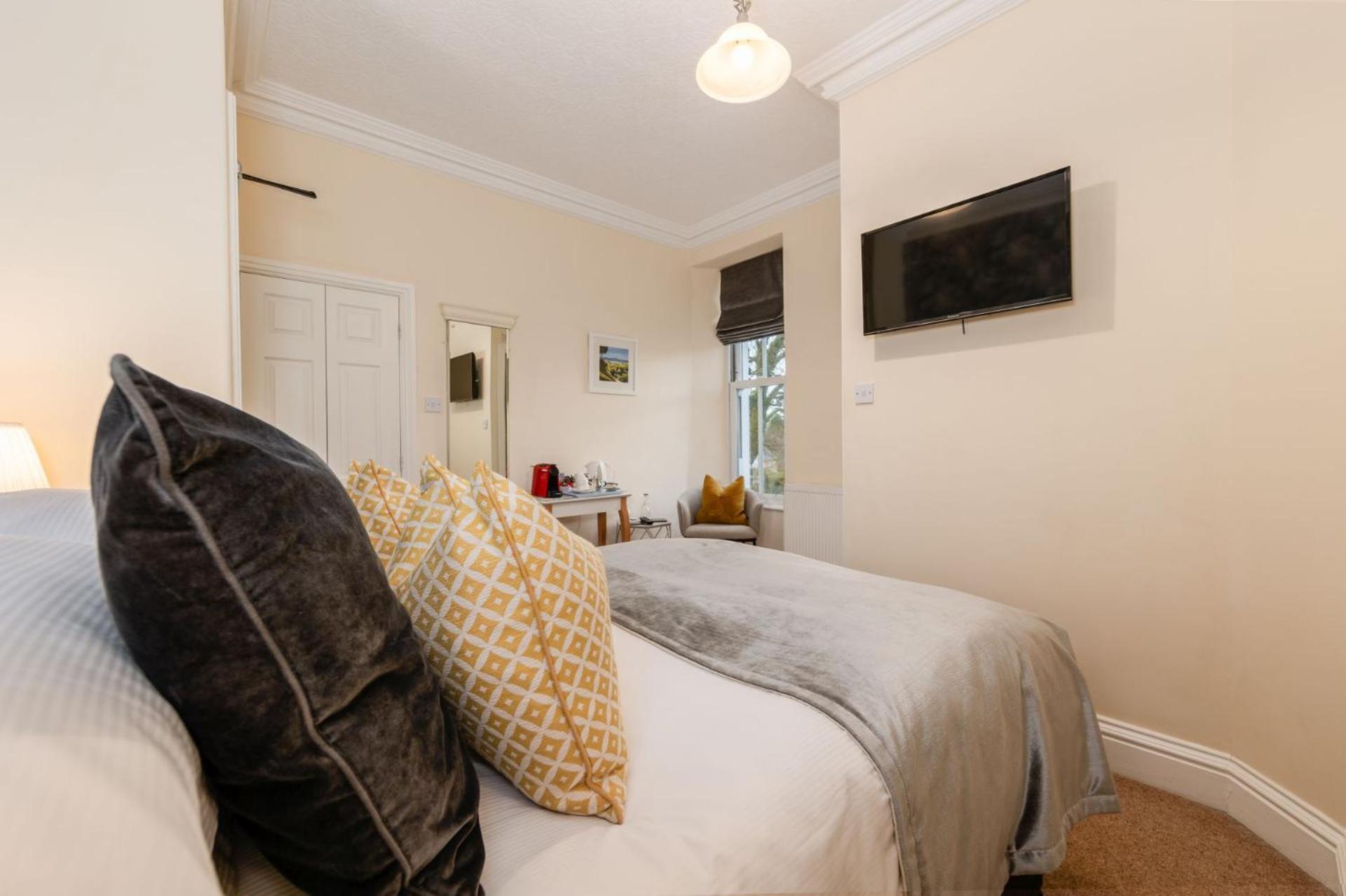 Wheatlands Lodge-Windermere - Guest House Of The Year 2024 - Adult Only - Free Car Park Ngoại thất bức ảnh